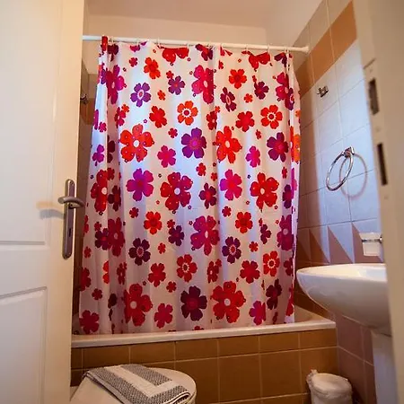 Leventis Complex With Sharing Pool فيلة سبارتيا