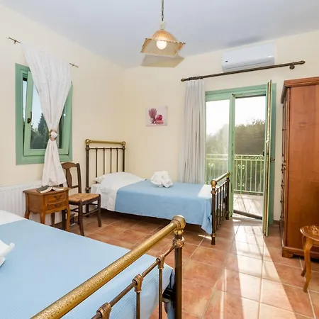 Leventis Complex With Sharing Pool * سبارتيا